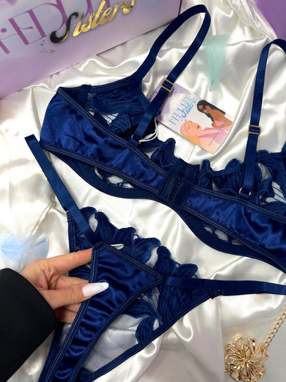 THE MIDNIGHT GARDEN SET 💙